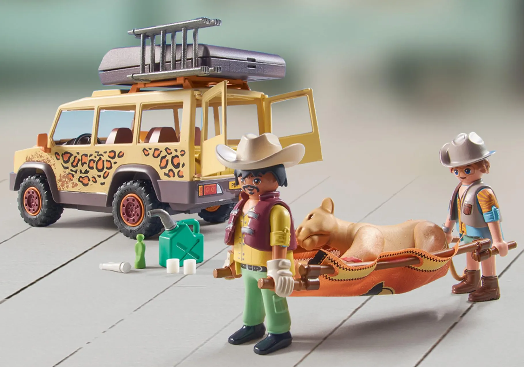 WILTOPIA - Mit dem Geländewagen bei den Löwen-PLAYMOBIL New